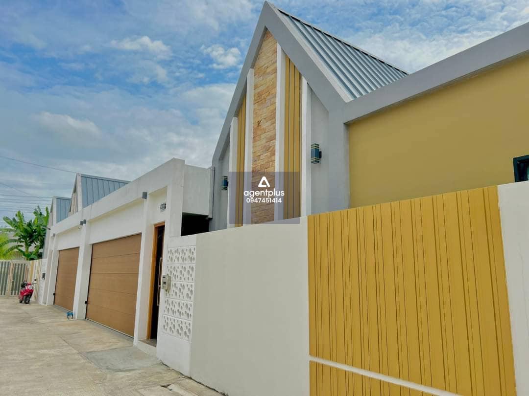 บ้านเดี่ยวพร้อมสระว่ายน้ำส่วนตัว ในโครงการ บ้านพร้อมเข้าอยู่ ราคาพิเศษ โลเคชั่น ทุ่งกลมตาลหมัน 26 โครงการบ้านแม่  บ้านสภาพดีใหม่ สะอาด น่าอยู่ รับผ่อนตรง