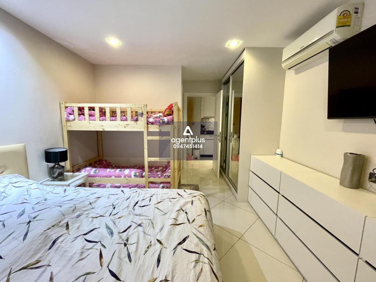 อาร์ท ออน เดอะ ฮิลล์ พระตำหนัก พัทยา