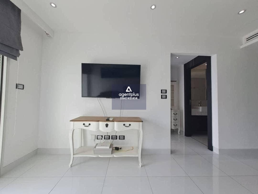 Sky Residence condo Phathamnak 