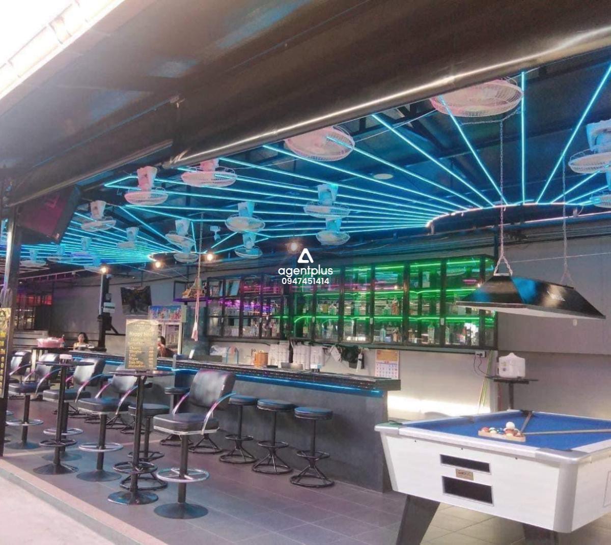 เซ้งกิจการบาร์ ทำเลดีที่สุดในย่านนี้ ติดห้างเซ็นทรัลใกล้ชายหาด ลูกค้าแน่นทั้งกลางวันและกลางคืน  พร้อมเปิดดำเนินการต่อได้ทันที 
