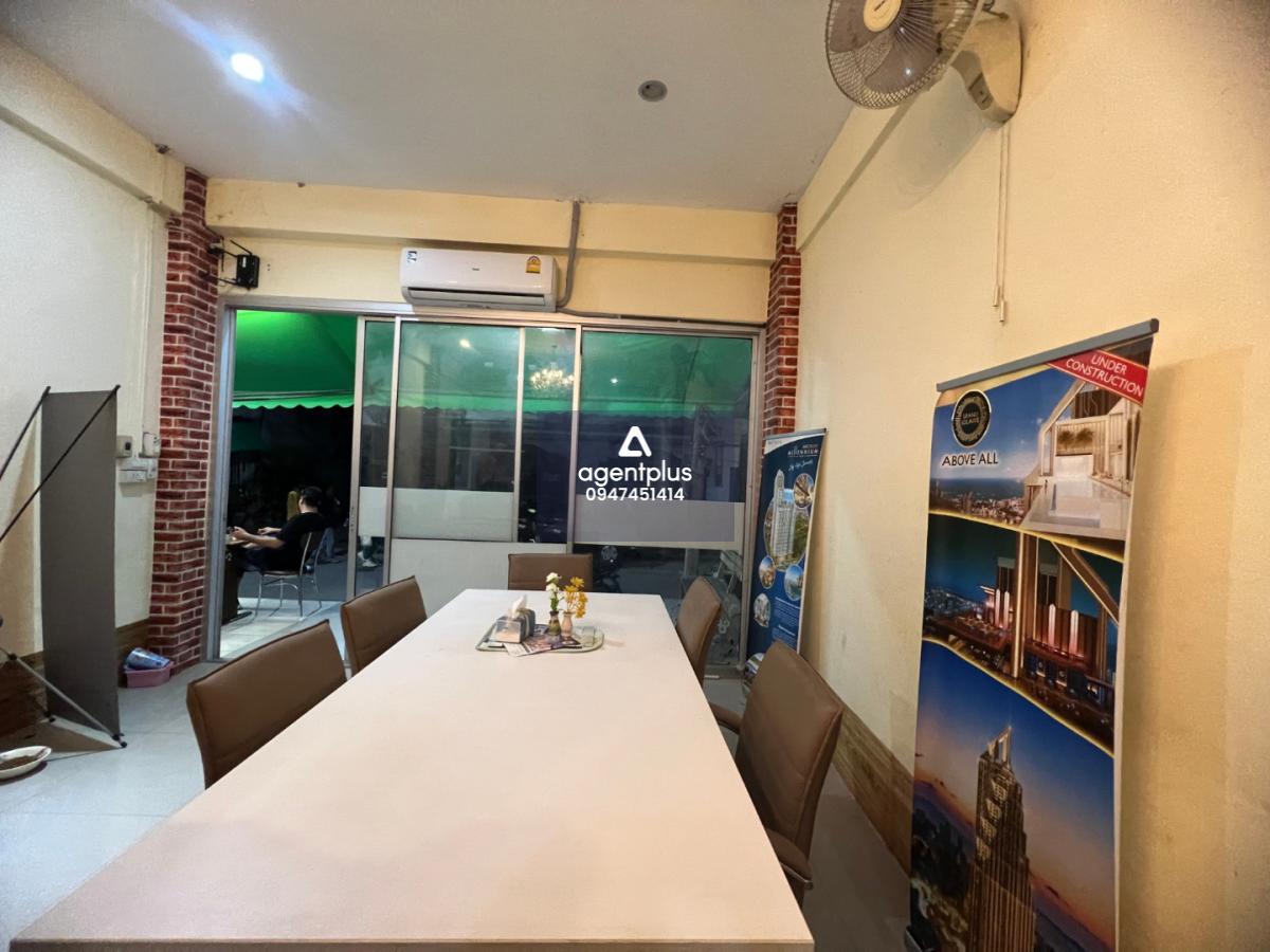 #เซ้งตึกพัทยากลาง ทำเลดีเยี่ยม เหมาะสำหรับทำธุรกิจหลายประเภท เช่น ร้านอาหาร ร้านนวด หรือออฟฟิศทัวร์