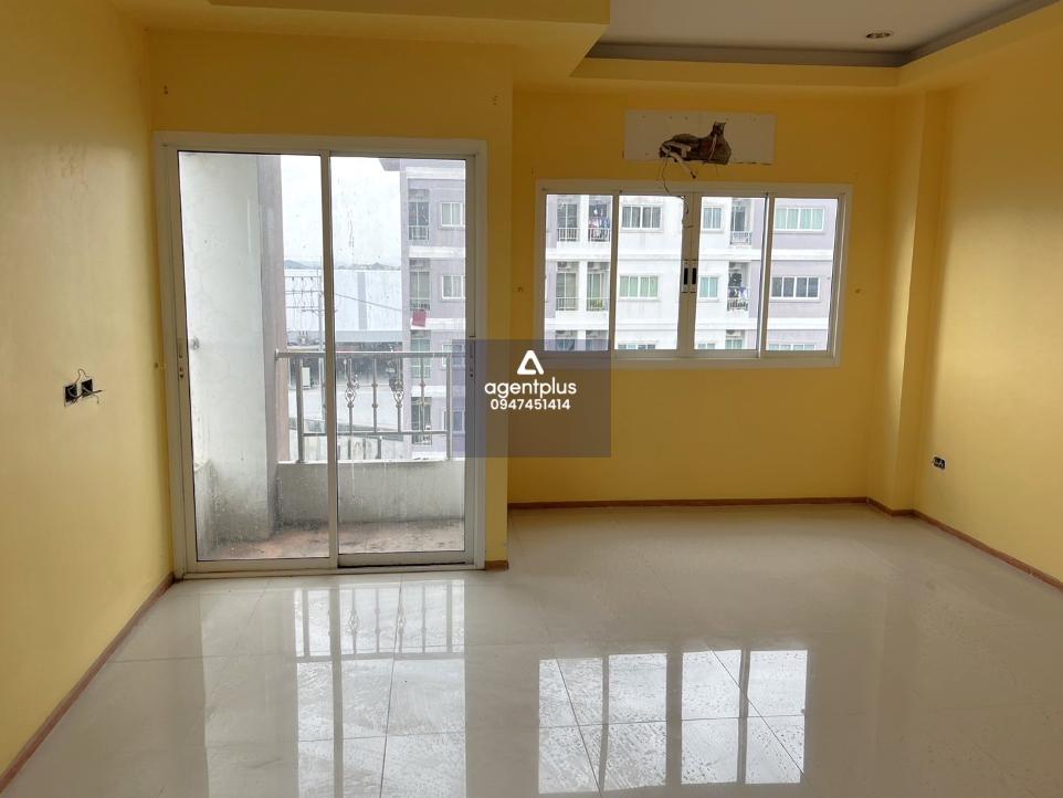 คอนโดมิเนียม โครงการดิ แพลทินั่ม เพลส ระยอง ทำเลดีโครงการตั้งอยู่ติดถนนหมายเลข 3013