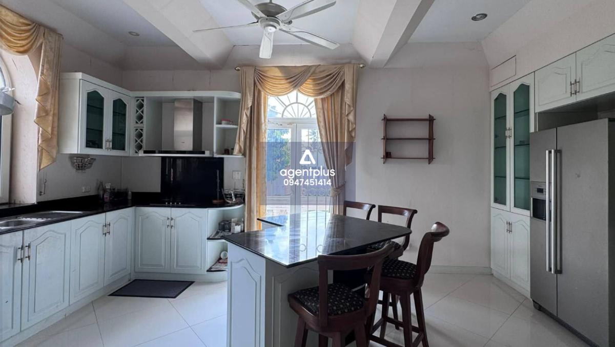 *ขาย บ้านเดี่ยวหลังใหญ่ ติดสนามกอล์ฟ Phoenix พัทยา บรรยากาศเงียบสงบ เป็นส่วนตัวสูง