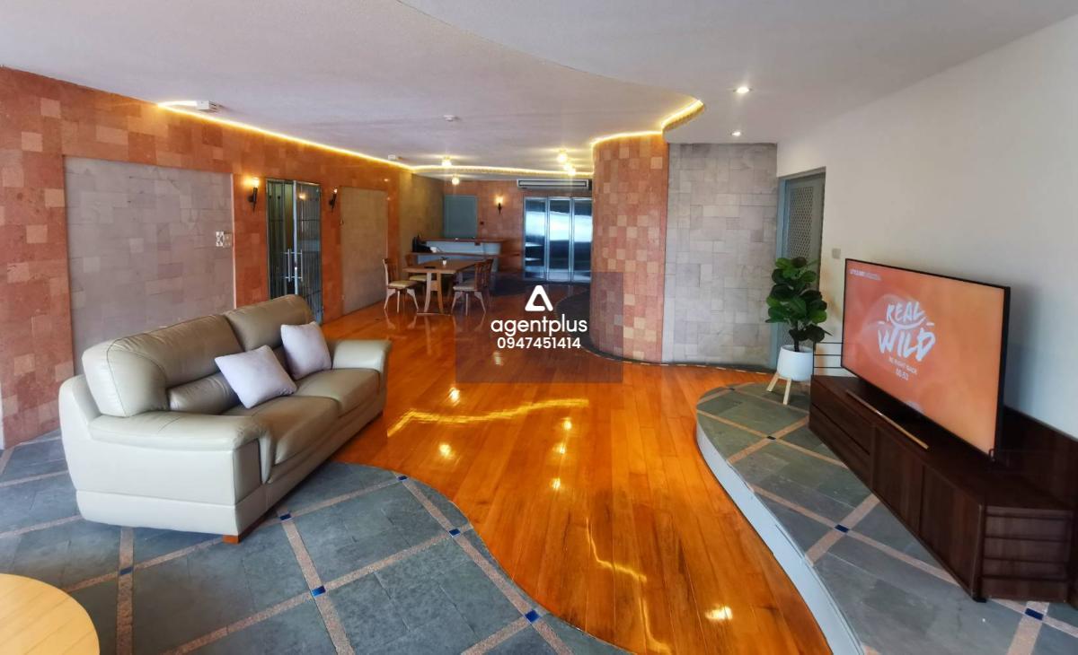 ให้เช่าคอนดูหรูใจกลางชิดลม ใกล้รถไฟฟ้า