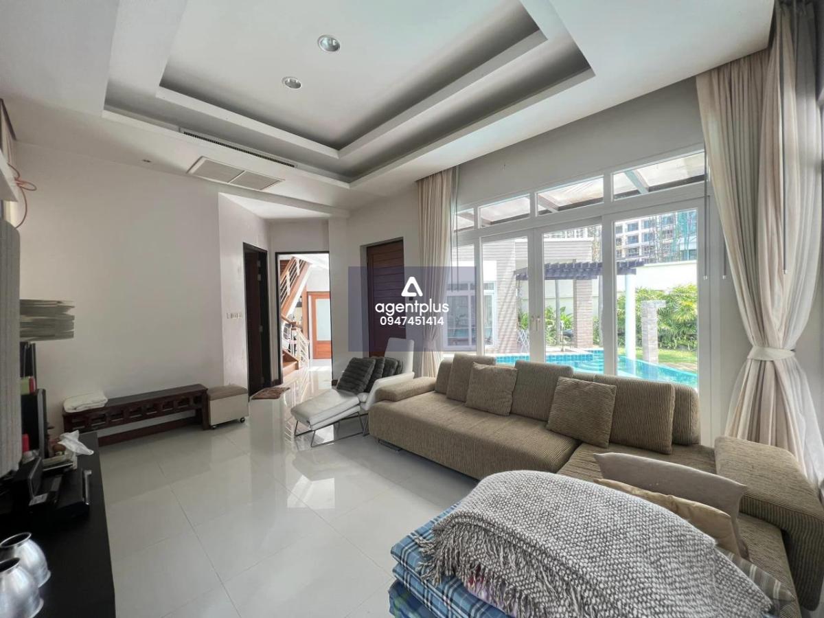 หมู่บ้านโครงการหรูริมทะเล บ้านทะเลบางเสร่