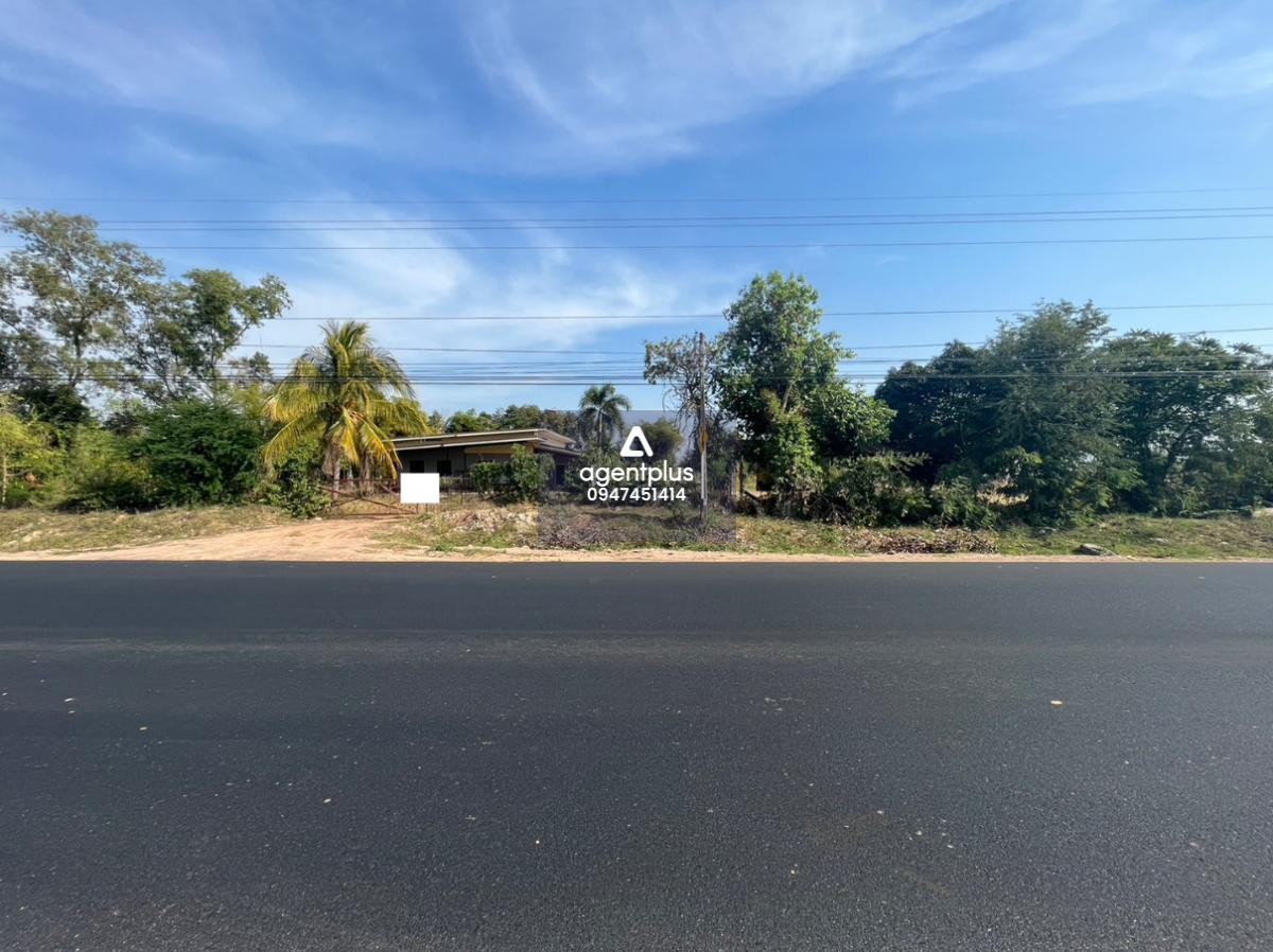 ขายที่ดินเปล่าพร้อมสิ่งปลูกสร้าง – น้ำใส ร้อยเอ็ด ทำเลดี ราคาคุ้มมาก!