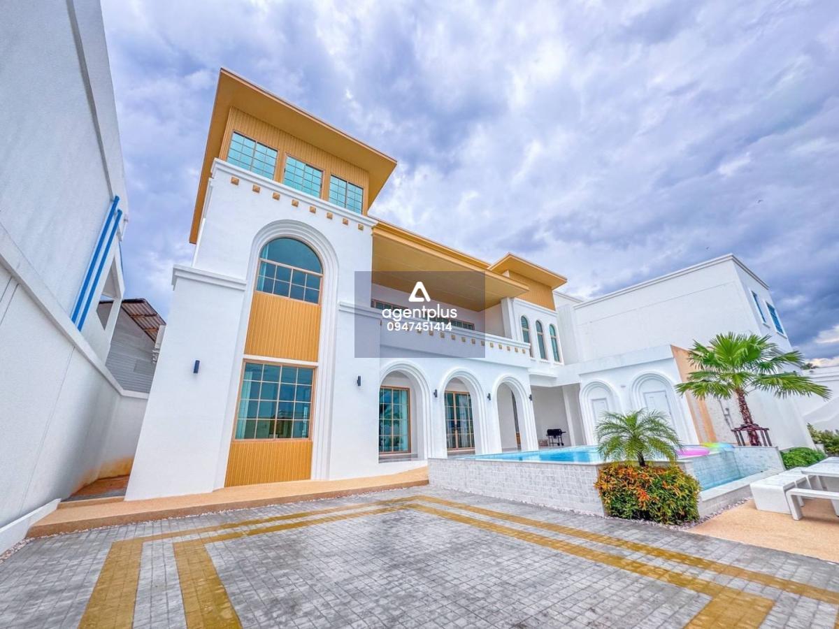 ขายบ้านพูลวิลล่าสไตล์ Mediterranean หนองปรือ ใกล้สุขุมวิท พัทยา