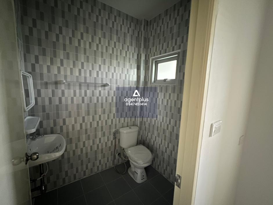 ทาวน์เฮ้าส์ 1 ชั้น โครงการวิน วิลเลจ ศรีราชา การคมนาคมสะดวก สาธารณูปโภคครบครัน ใกล้แหล่งชุมชน