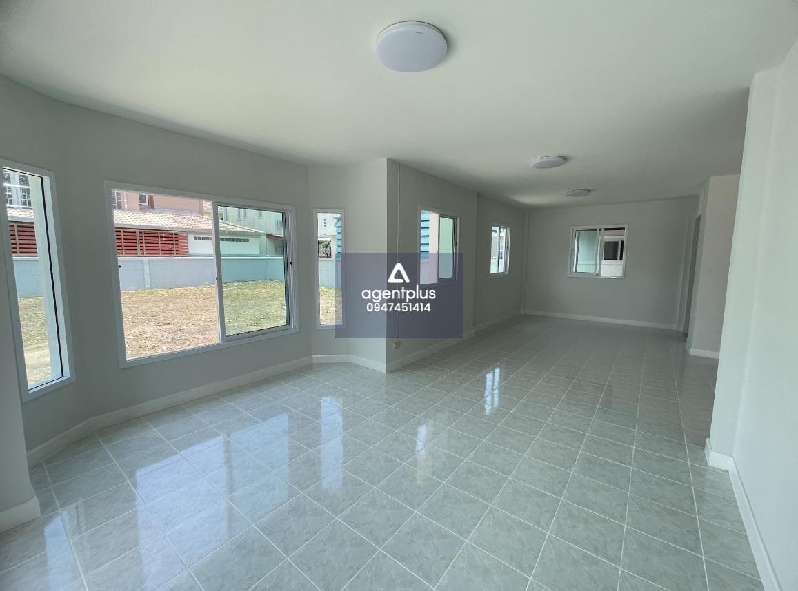 ขายบ้านเดี่ยว 2 ชั้น โครงการทองภัชร วังน้อย บ้านสวยสภาพดี บรรยากาศเงียบสงบ เหมาะสำหรับครอบครัวที่ต้องการความเป็นส่วนตัว เดินทางสะดวก ใกล้แหล่งชุมชน