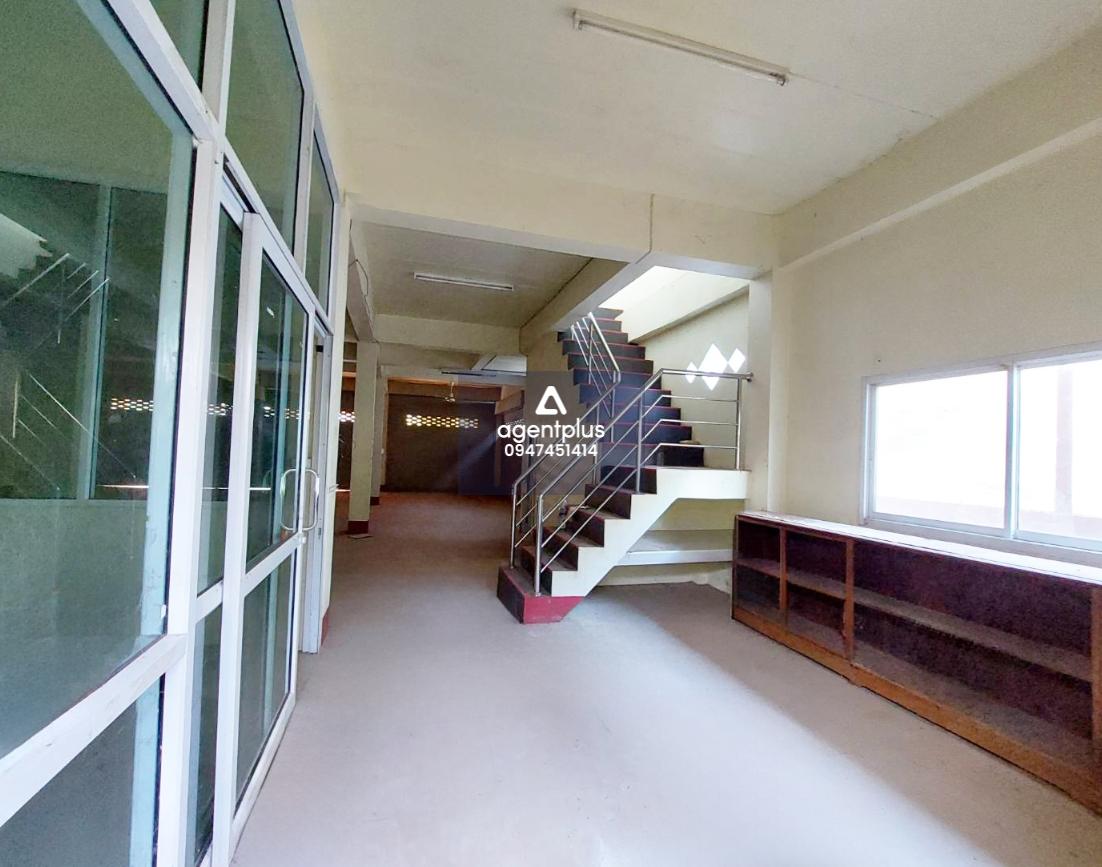 ขายอาคารพาณิชย์ 3 ชั้น 1 คูหา คำตากล้า สกลนคร อาคารพาณิชย์ขนาดใหญ่ เหมาะทั้งทำธุรกิจและอยู่อาศัย