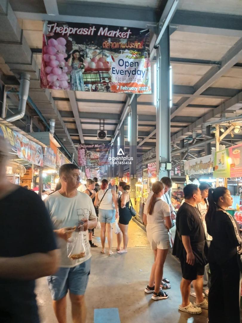 เซ้งร้านน้ำมะพร้าว ทำเลดี 