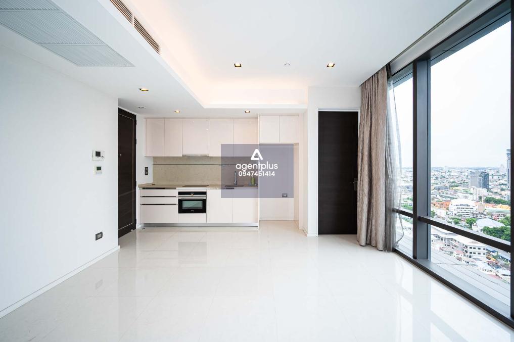 ขายคอนโดหรู เดอะ แบงค็อค สาทร  พร้อมอยู่ ทำเลดีใจกลางเมือง