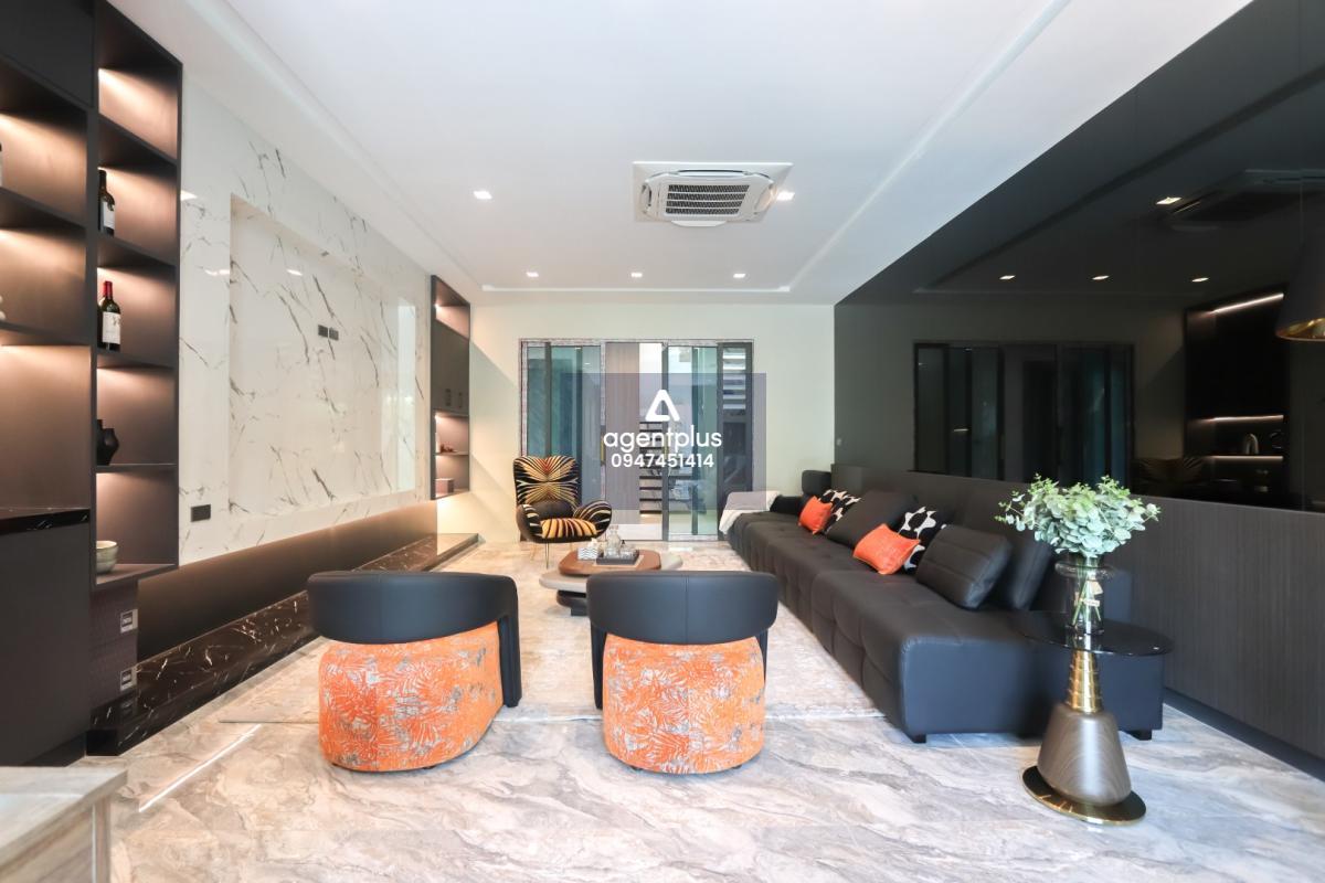 🏡 ขายวิลล่าหรูAVA 3 ชั้น ใหม่เอี่ยม – ทำเลพรีเมียม เขาพระตำหนัก พัทยา