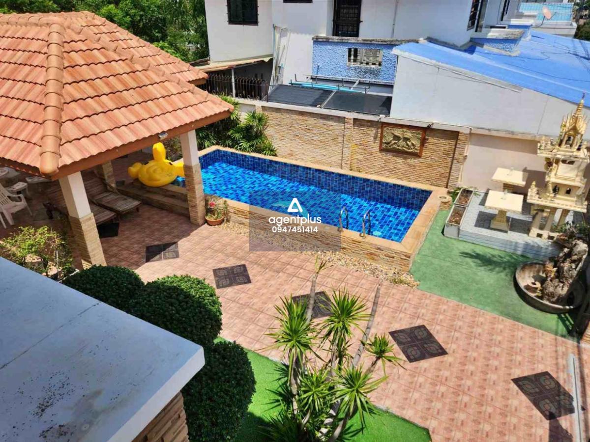  ขาย & ให้เช่า – วิลล่าสระว่ายน้ำ 4 ห้องนอน ใจกลางพัทยาใต้