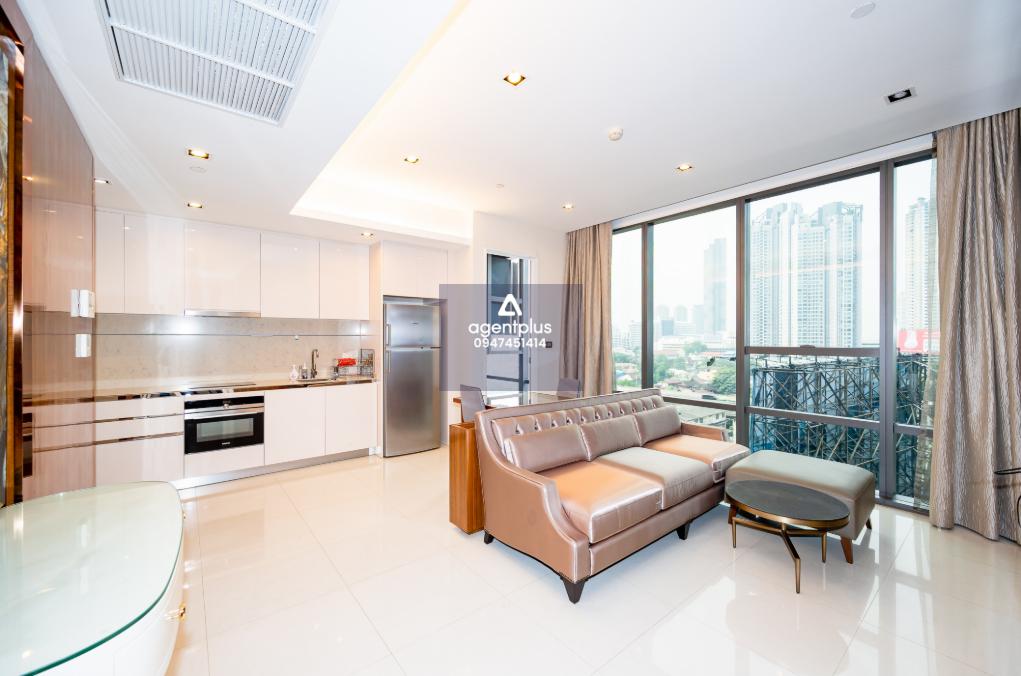 ขายคอนโดหรู เดอะ แบงค็อค สาทร  พร้อมอยู่ ทำเลดีใจกลางเมือง