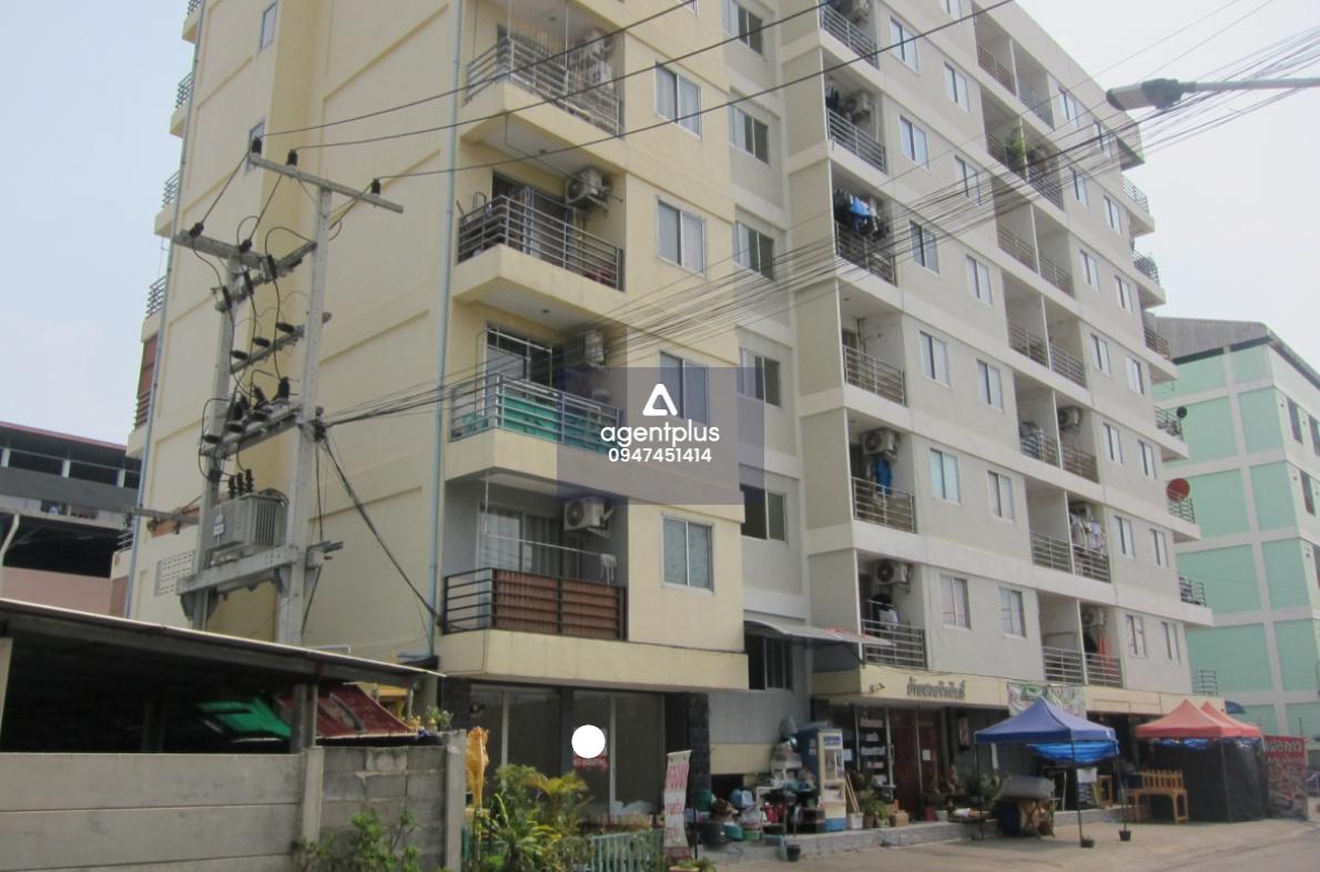 ขายด่วนคอนโดเปล่า บ้านสวนจิรสิทธิ์ 1 นอน 1 น้ำ ถนนพหลโยธิน ซอยเทพกุญชร 35 ในราคา 820,000 บาท รายล้อมไปด้วยสิ่งอำนวยความสะดวกมากมาย