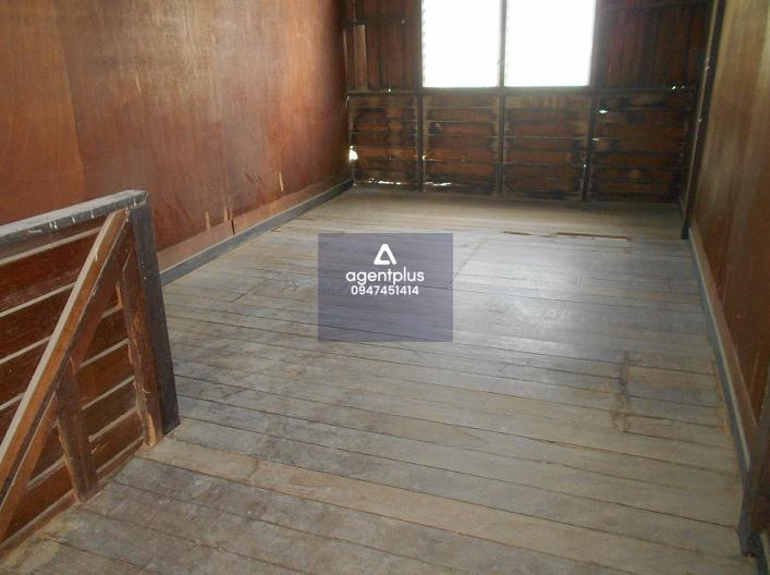 ขายอาคารพาณิชย์ ครึ่งตึกครึ่งไม้ 2 ชั้น 1 หลัง พร้อมที่ดินเปล่า 3 แปลง พร้อมสิ่งปลูกสร้าง 3 หลัง บางซื่อ สาธารณูปโภคครบครัน ซอยวงศ์สว่าง 19