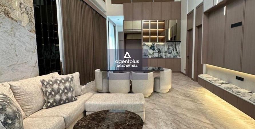 ขาย บ้านสุดหรูในพัทยา มองเห็นวิวสระว่ายน้ำ พร้อมเฟอร์นิเจอร์ครบครัน