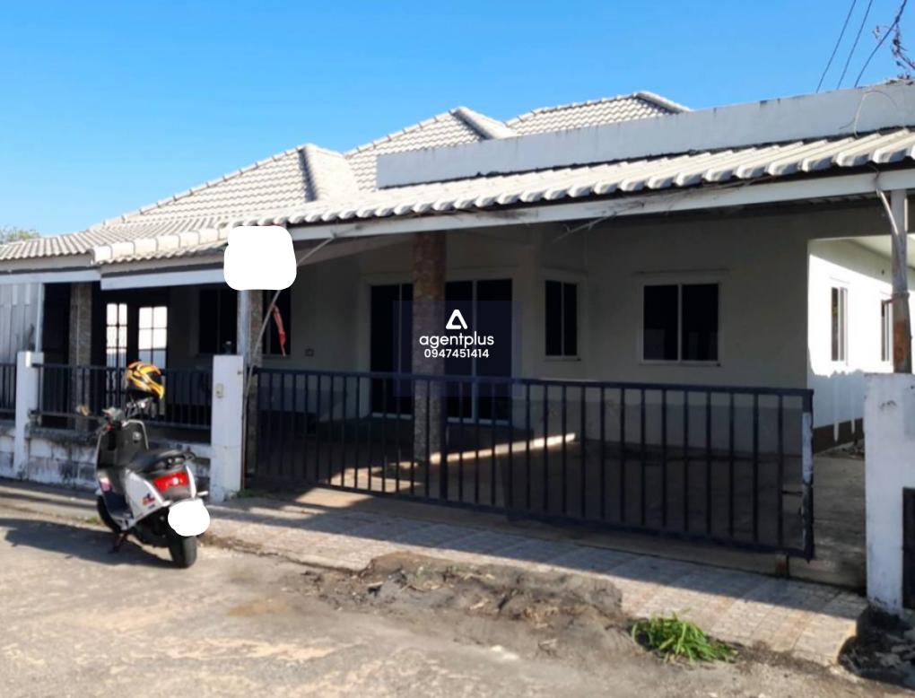 ขายด่วนบ้านเดี่ยวชั้นเดียว โครงการหมู่บ้านมารวย มอเตอร์เวย์ ถนนมอเตอร์เวย์ ราคา 2.5 ล้านบาท 3 ห้องนอน 2 ห้องน้ำ สามารถจอดรถได้ถึง 2 คัน