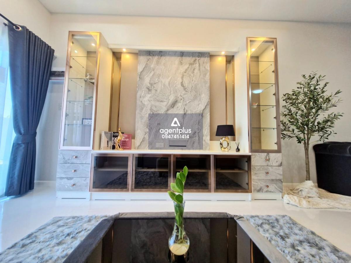  บ้านสร้างใหม่เพิ่งเสร็จ ราคาพิเศษ บ้านเดี่ยวพร้อมเฟอร์นิเจอร์  ซอยชากนอก ชัยพฤกษ์ 2 พัทยา