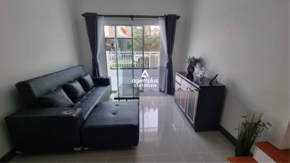 ขายบานทาวน์โฮม สวยคุณภาพดี หมู่บ้านลลิล พัฒนาการ พัทยา ชลบุรี