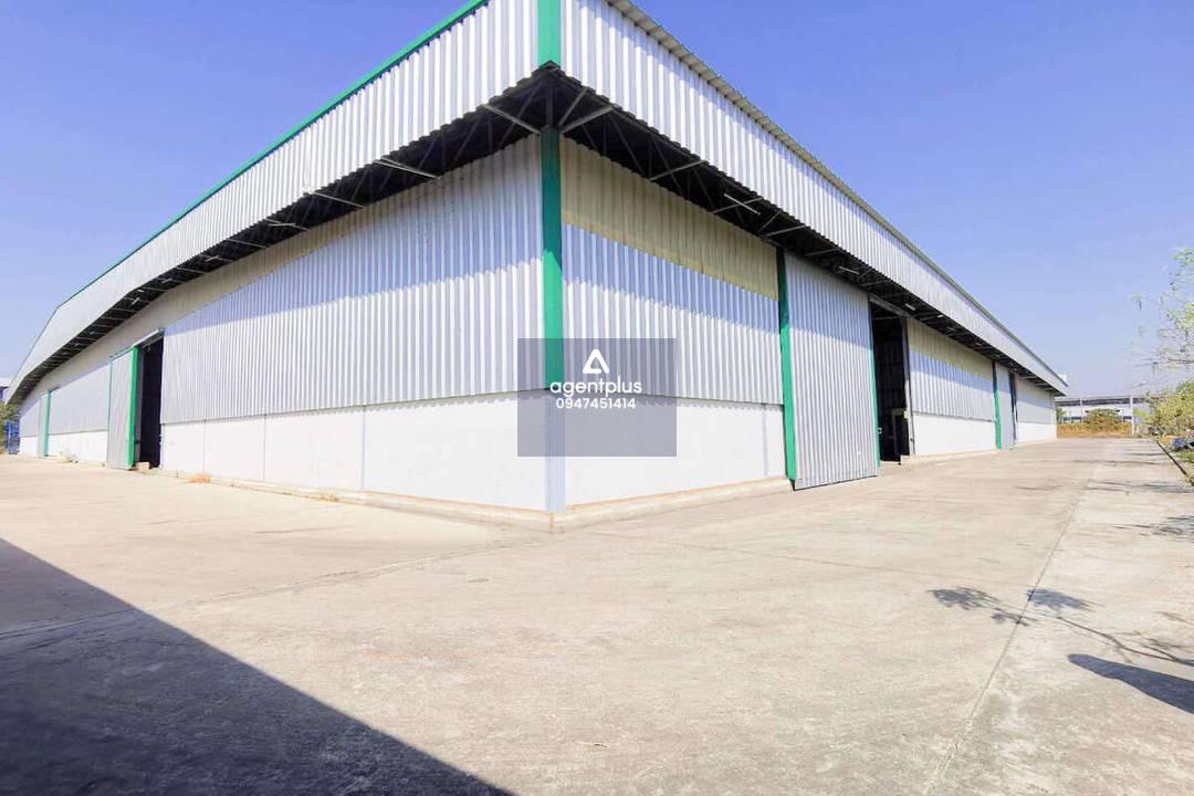 *ให้เช่าโกดัง [ 960-1,440 ตร.ม.] ที่ตั้ง บางนา ,บางบ่อ จ.สมุทรปราการ (ค่าเช่า 70.- บาท/ตรม)