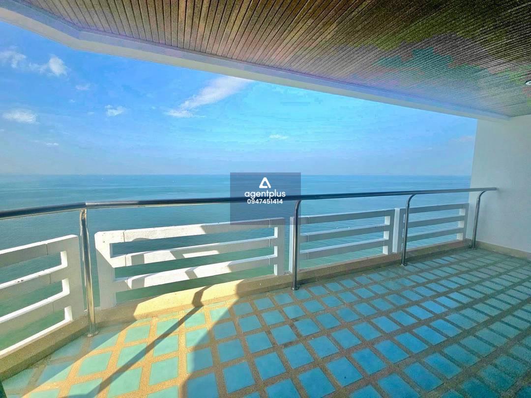 Golden Sand Condo Na Jomtien 