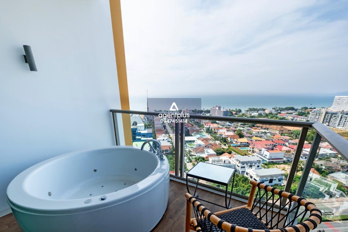 *ขายคอนโดวิวทะเล 1 ห้องนอนที่ The Riviera Ocean Drive