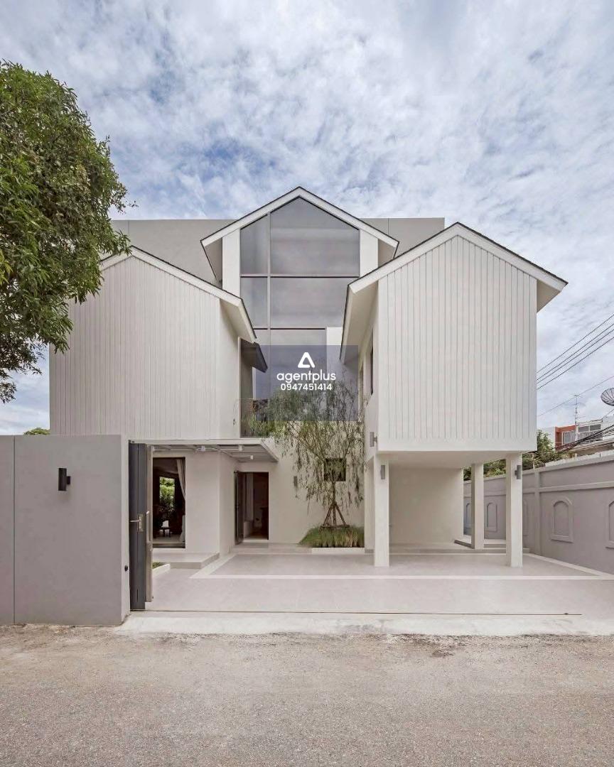 *เช่า/ขายบ้านเดี่ยว ใกล้เอกมัย ทองหล่อ แต่ให้ feeling เหมือนไม่ได้อยู่ในเมือง กรุงเทพฯ