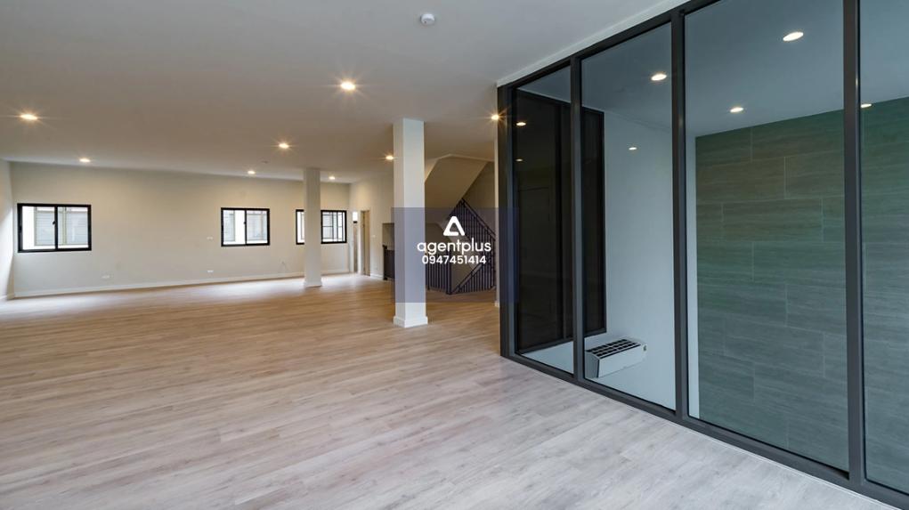 ขาย Home Office หรู เอลซ์ สุคนธสวัสดิ์ 26 ทำเลศักยภาพ ตอบโจทย์ทั้งธุรกิจและการอยู่อาศัย