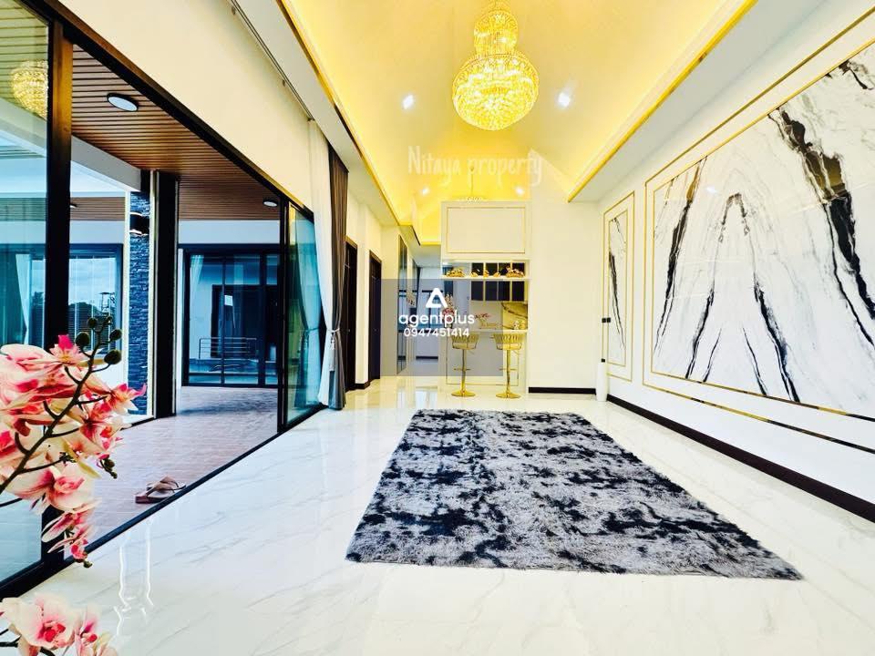 ขายพูลวิลล่าหรู พิกัดโป่ง ใกล้รร.นานาชาติ พร้อมเข้าอยู่ พัทยา