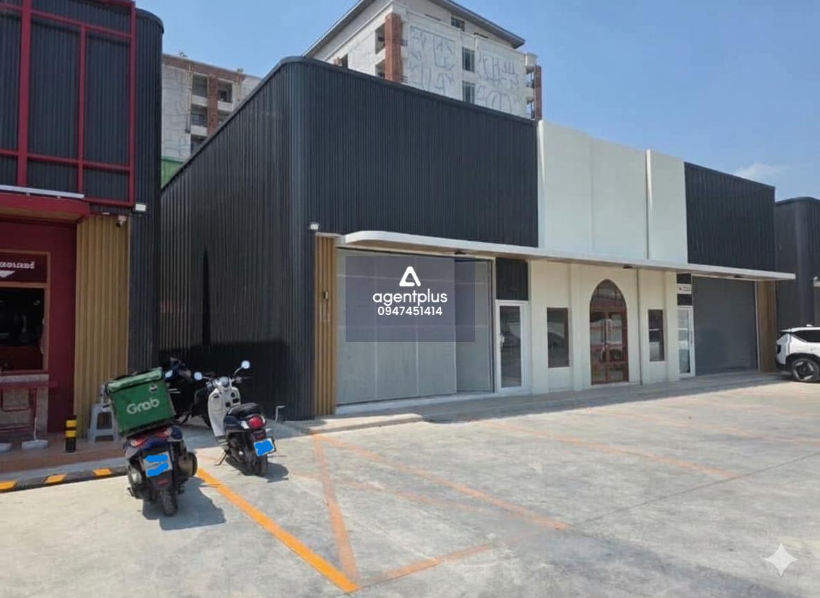 *โกดังสร้างใหม่สุดโมเดิร์น-ให้เช่า ซอยอ่อนนุช สวนหลวง กรุงเทพฯ