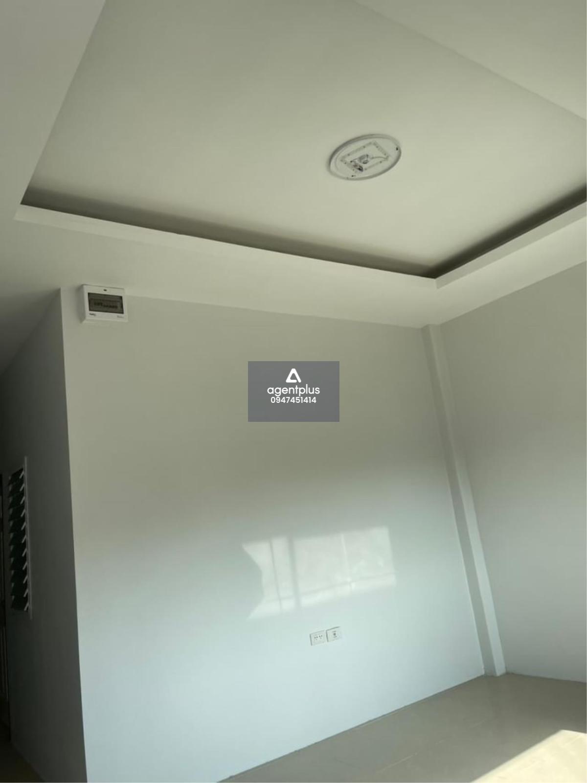 ขายบ้านทาวน์เฮาส์ 2 นอน ราคาพิเศษ โป่งบางละมุง พัทยา