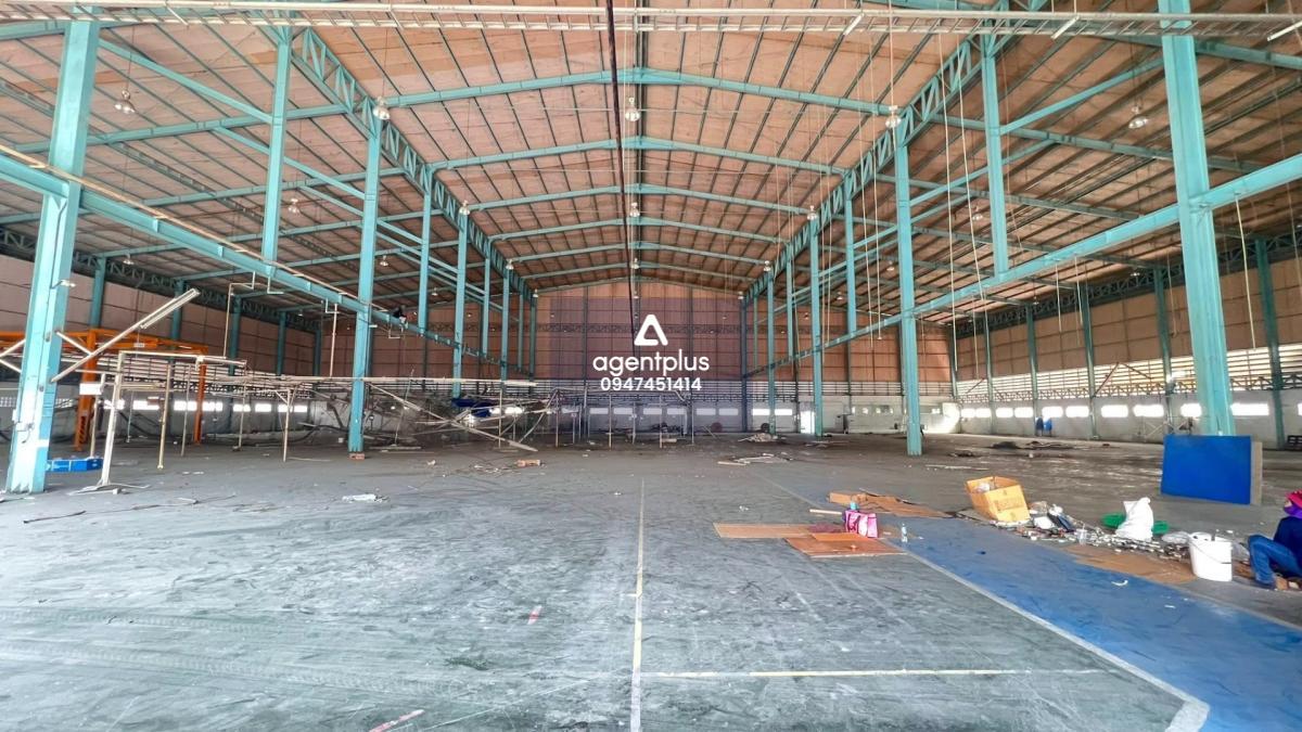 ให้เช่าโกดัง – พื้นที่สีม่วง บางเสาธง สมุทรปราการ