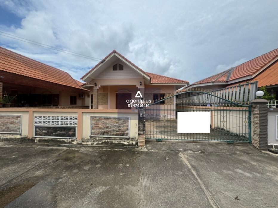 บ้านเดี่ยว ชั้นเดียว ทำเลที่ดีที่สุดบางเสร่  การเดินทางเข้า-ออกสะดวก ด้วยถนนสุขุมวิท และถนนทางหลวง 332 รายล้อมด้วยสิ่งอำนวยความสะดวกสบาย