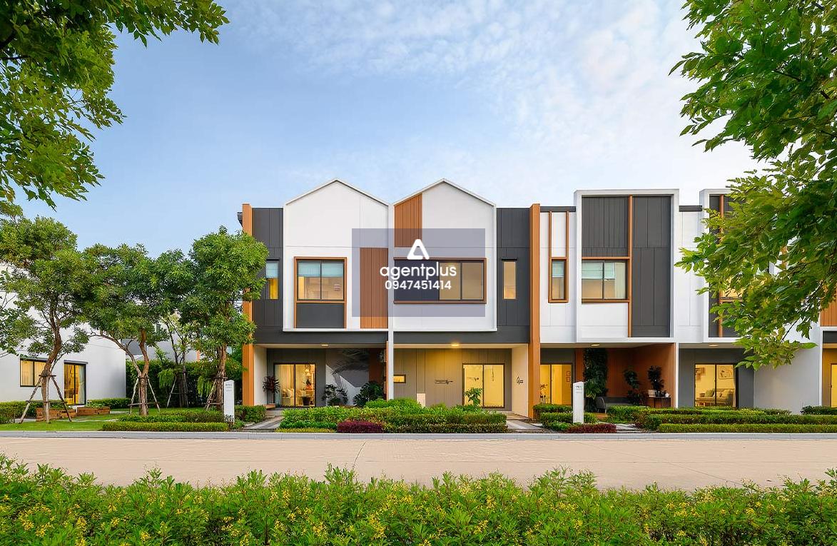 ทาวน์โฮมพร้อมอยู่ บรรยากาศเรียบง่ายสำหรับการอยู่อาศัย