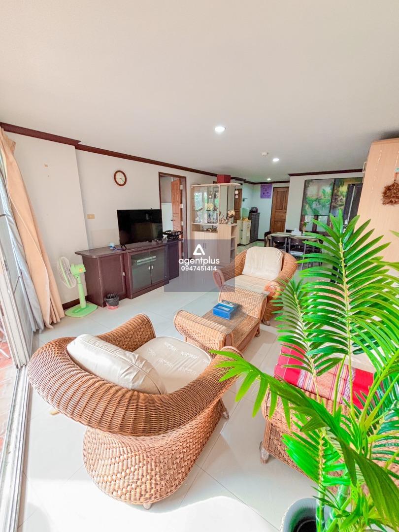 ว่างให้เช่า คอนโดห้องพร้อมเข้าอยู่ คอนโดทำเลทอง Royal Hill Resort ทัพยา พัทยา