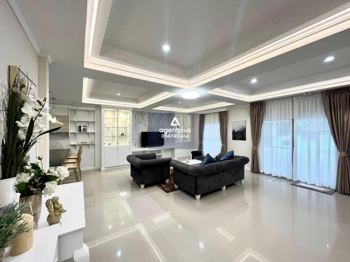 #single ho#use 3 bedrooms, 2 bathrooms All furniture included! 4.99 MB.* . details; There is a security guard in front of the village. Land 70 square meters or 280 square meters One-story house, 3 bedrooms, 2 bathrooms Can park 2 cars in the house . 💢 Sel