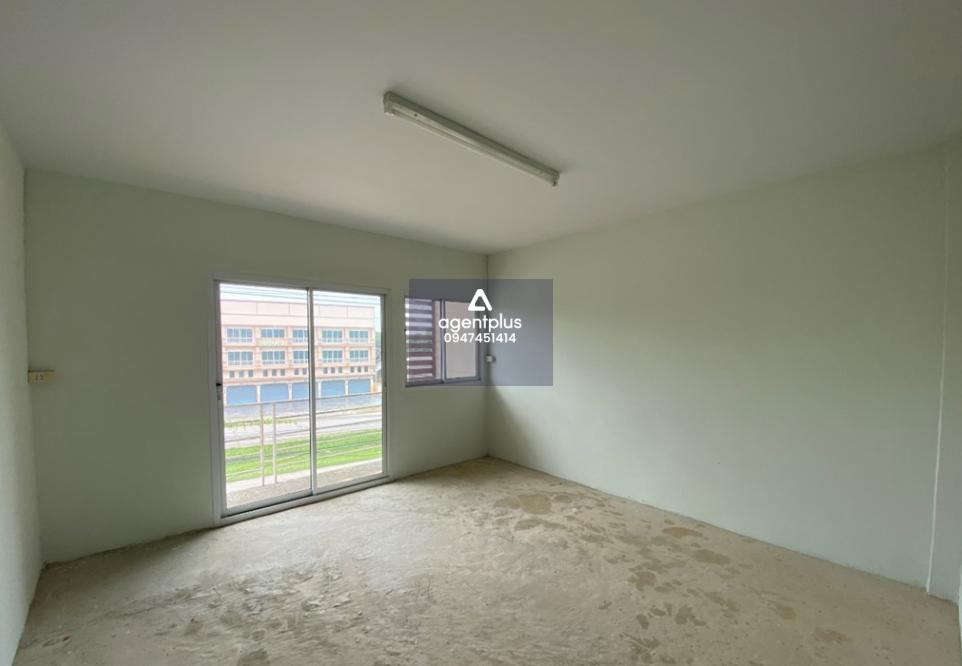 อาคารพาณิชย์ โครงการธีรกาญจน์ แกลง อาคารพาณิชย์ 3 ชั้น ติดถนนสุขุมวิท (ทล.3) การคมนาคมสะดวก