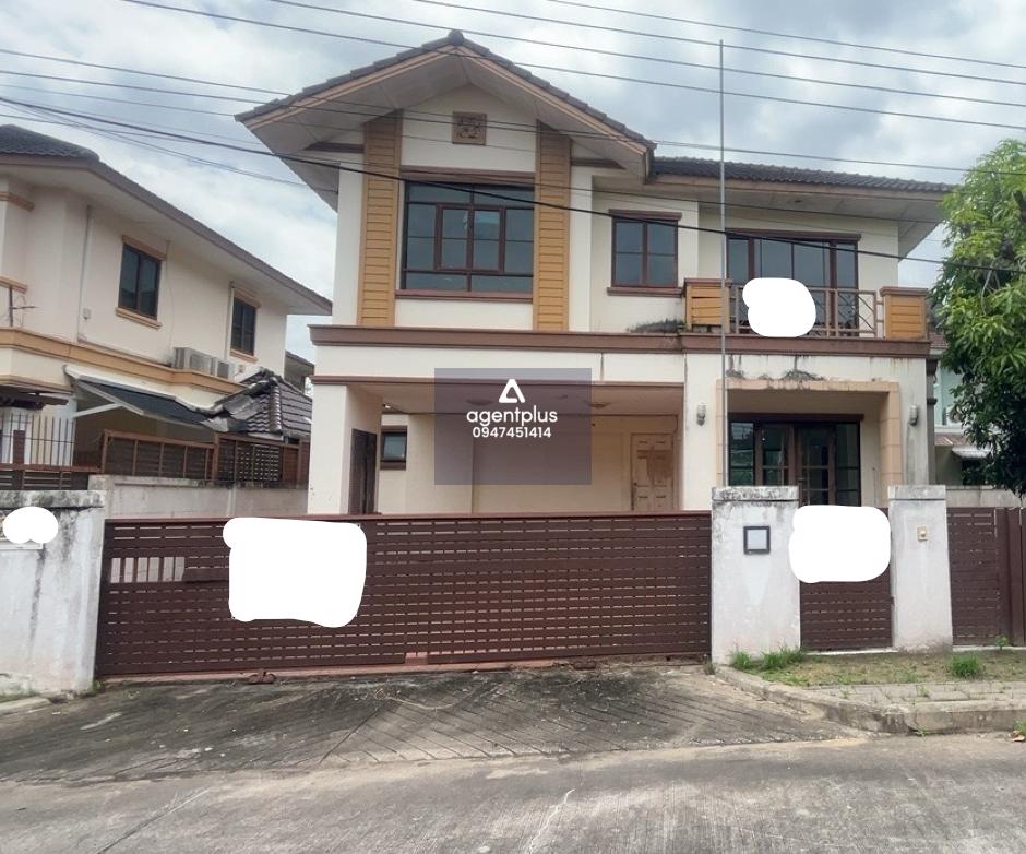 ขายบ้านเปล่าเดี่ยว 2 ชั้น เหมาะเอามารีโนเวท หมู่บ้านสราญสิริ รามอินทรา 1 ถนนปัญญาอินทรา 3 ห้องนอน 2 ห้องน้ำ สามารถจอดรถได้ 2 คัน มีตลาดและบิ๊กซีใกล้บ้าน