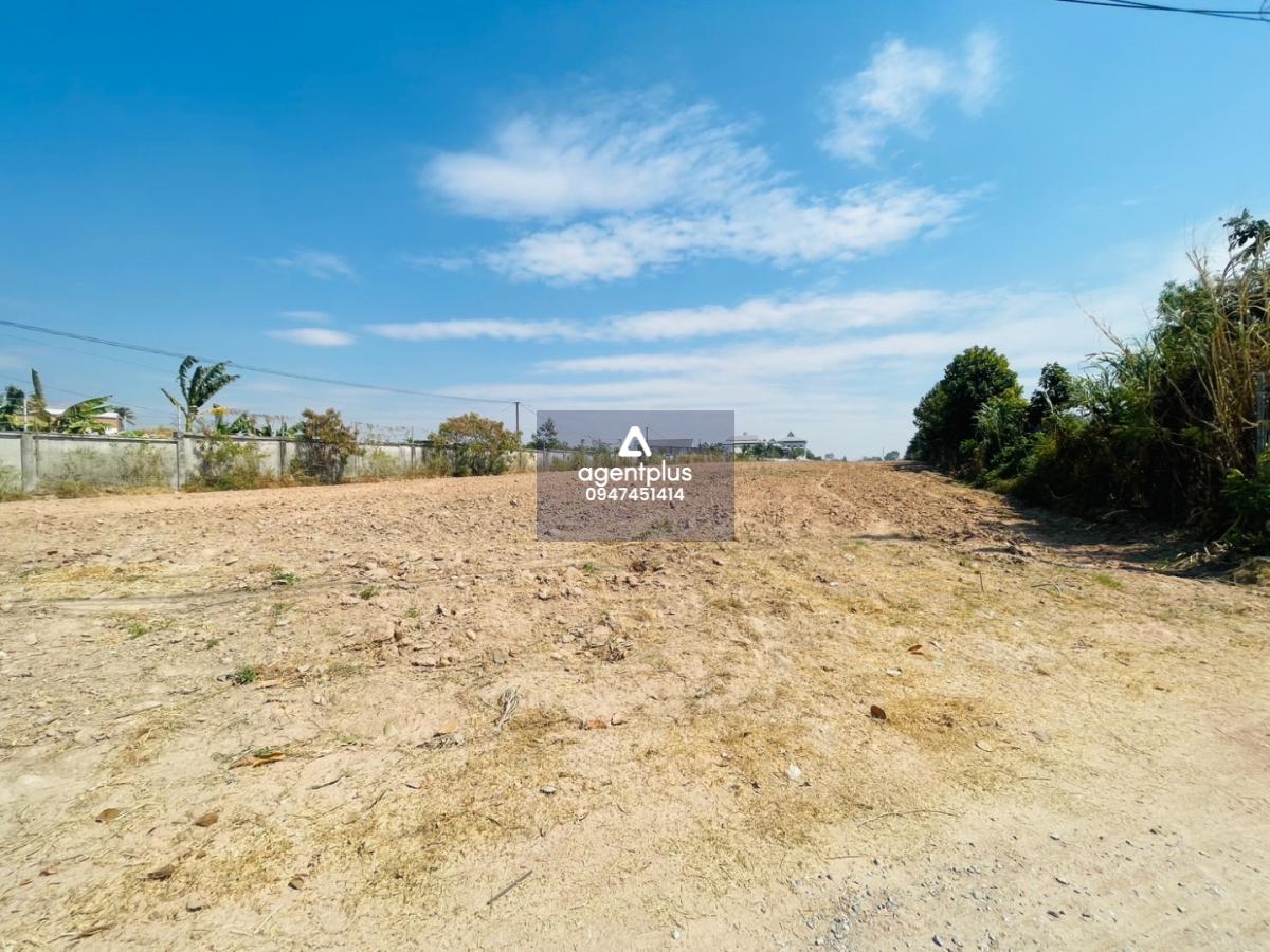 * ขายที่ดินเปล่า ทุ่งกลมตาลหมัน ซอย 18  ใกล้อ่างเก็บน้ำชากนอก  ทุ่งกลม ตาลหมัน พัทยา