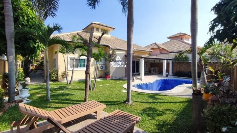 ขายพูลวิลล่าสุดคลาสสิคในโครงการ  ถนนพัฒนาการ เมืองพัทยา