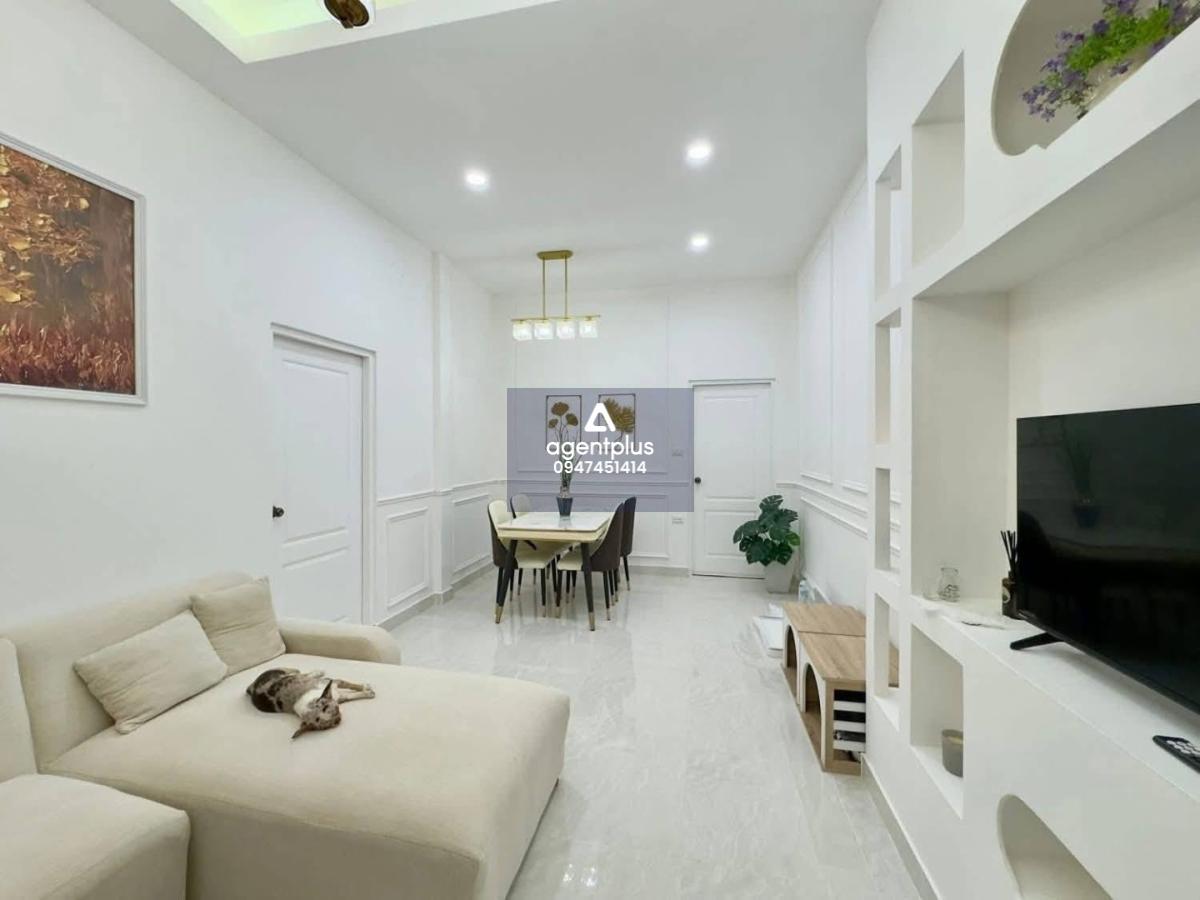 *ขาย/เช่า บ้านพูลวิลล่า บ้านสวยสร้างใหม่ ทำเลทอง รับสัตว์เลี้ยงตัวเล็ก ซอยสยามคันทรีคลับ พัทยา