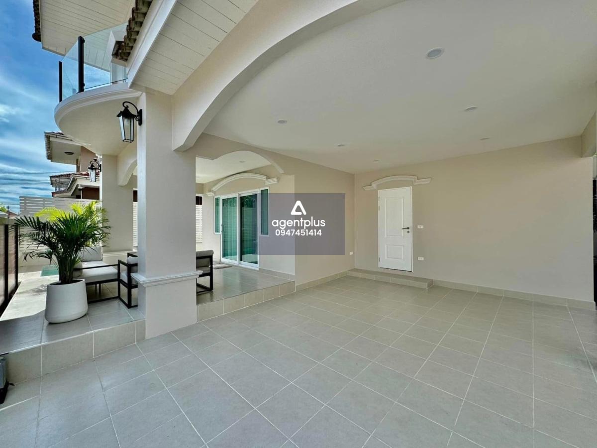 บ้านเดี่ยวหรู ทำเลพัทยาเหนือ ใกล้ Terminal 21 เพียง 1.3 กม. | 4 ห้องนอน พื้นที่ใช้สอย 350 ตร.ม. | ราคา 13.9 ลบ.