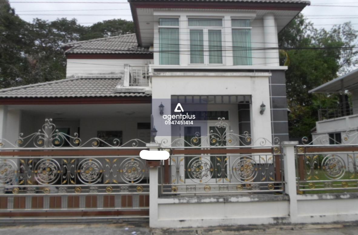 ขายด่วนบ้านเดี่ยว 2 ชั้น โครงการนาริสา ถนนนวมินทร์ 3 ห้องนอน 2 ห้องน้ำ ราคา 6.9 ล้านบาท สามารถจอดรถได้ 1 คัน ล้อมรอบไปด้วยสิ่งอำนวยความสะดวก