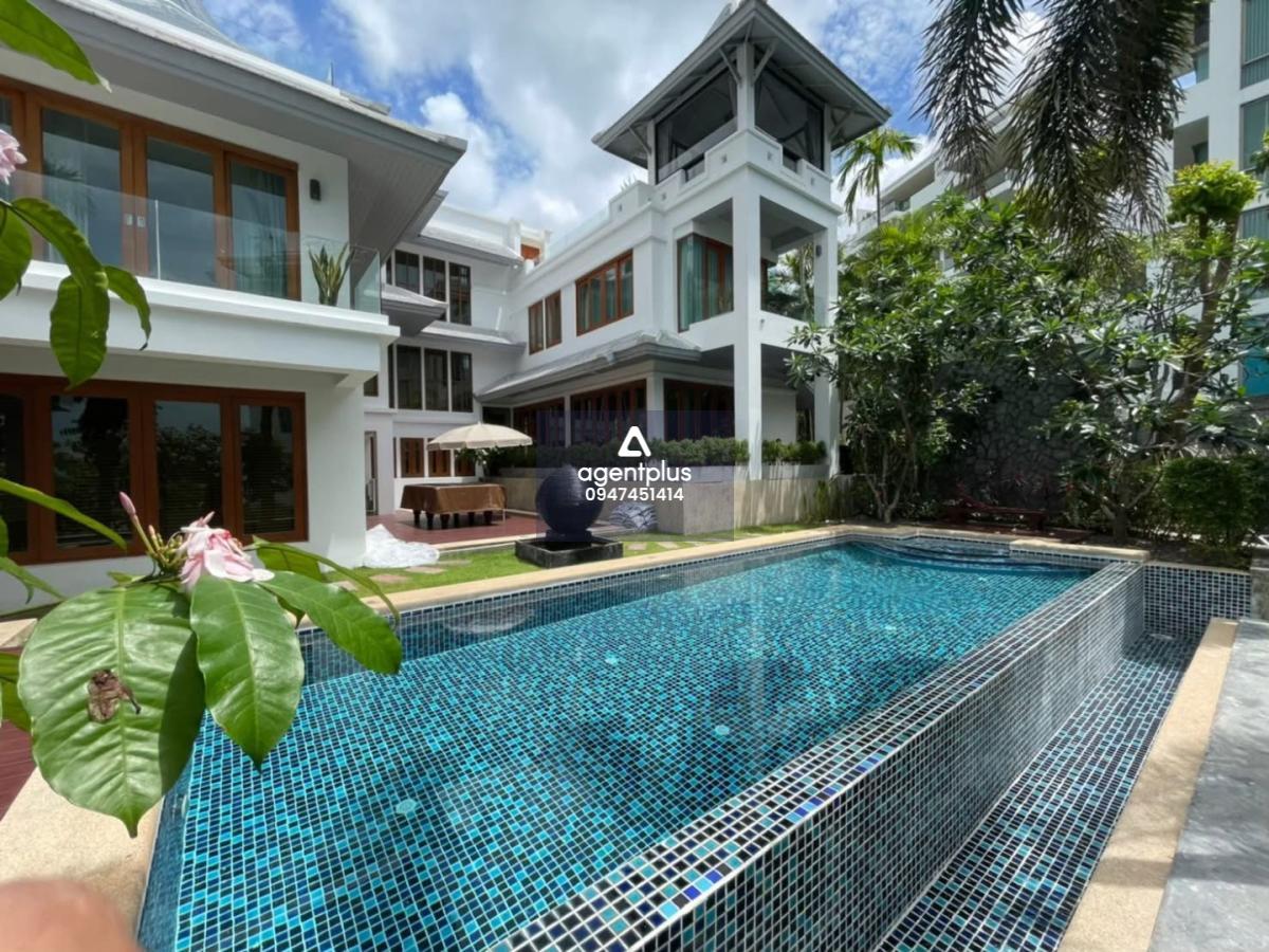 ขาย / ให้เช่า บ้านหรูติดทะเล พัทยาเหนือ  ทำเลไพร์มบนหาดวงศ์อมาตย์ ซอยนาเกลือ 12 ติดกับ ปราสาทสัจธรรม วิวทะเลแบบพาโนรามา พร้อมทางลงทะเลส่วนตัว 