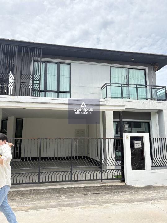 ขายบ้านแฝด 2 ชั้น The Location Home