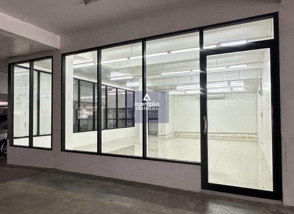 ให้เช่าพื้นที่เหมาะเป็นสำนักงาน/ร้านค้า 50 ตรม. ติดถ.วิภาวดีรังสิต