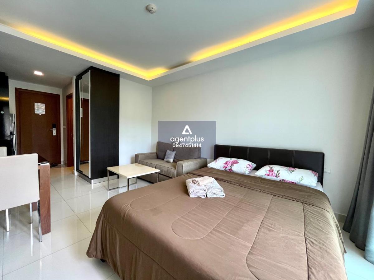 คลับ รอยัล คอนโดมิเนียม (สร้าง C) วงศ์อมาตย์