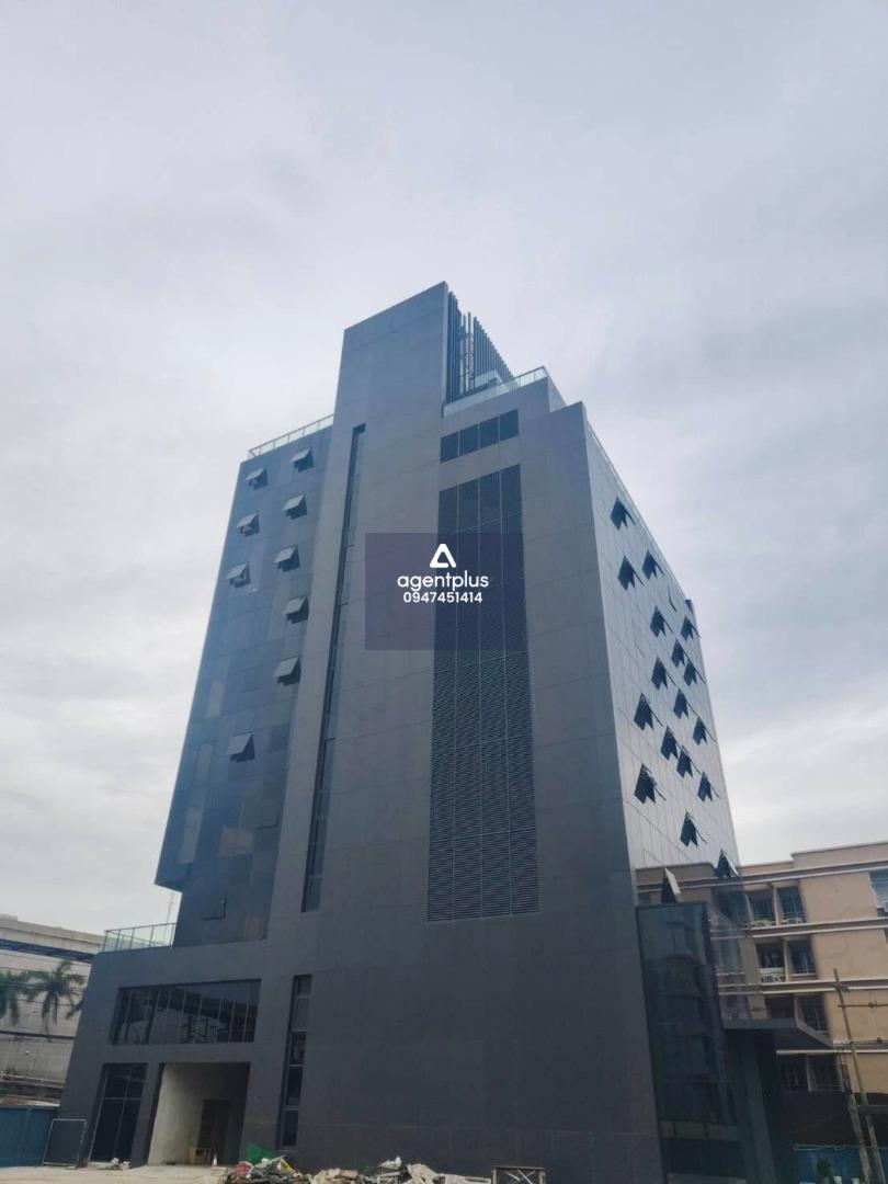 ขายอาคารสำนักงาน BTS ร.9 ตรงข้ามซีคอนสแควร์​ ศรีนครินทร์ กรุงเทพฯ